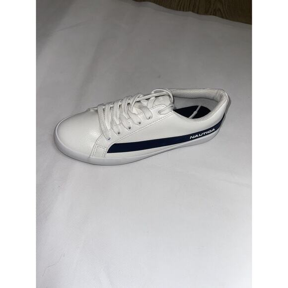 Nautica Endesha Sz 8.5 Low Top Sneakers Shoe White Navy Women’s Fashion‎ NEW - Picture 9 of 10
